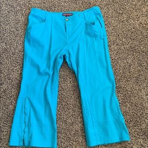 Jones Wear Jean capris.